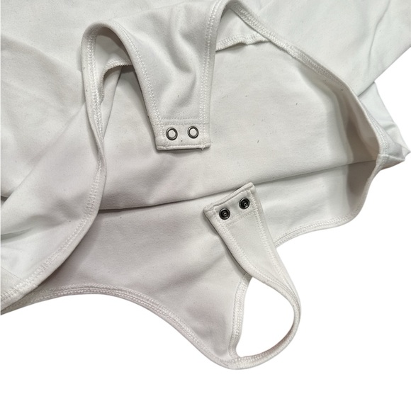 Abercrombie & Fitch White Long Sleeve Fitted Bodysuit - Picture 3 of 9